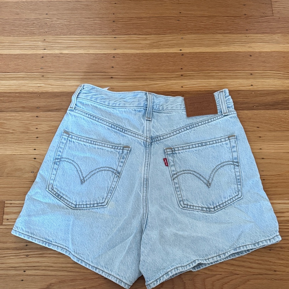 Levi's Light Blue High-Waisted Jean Shorts - Picture 5 of 7